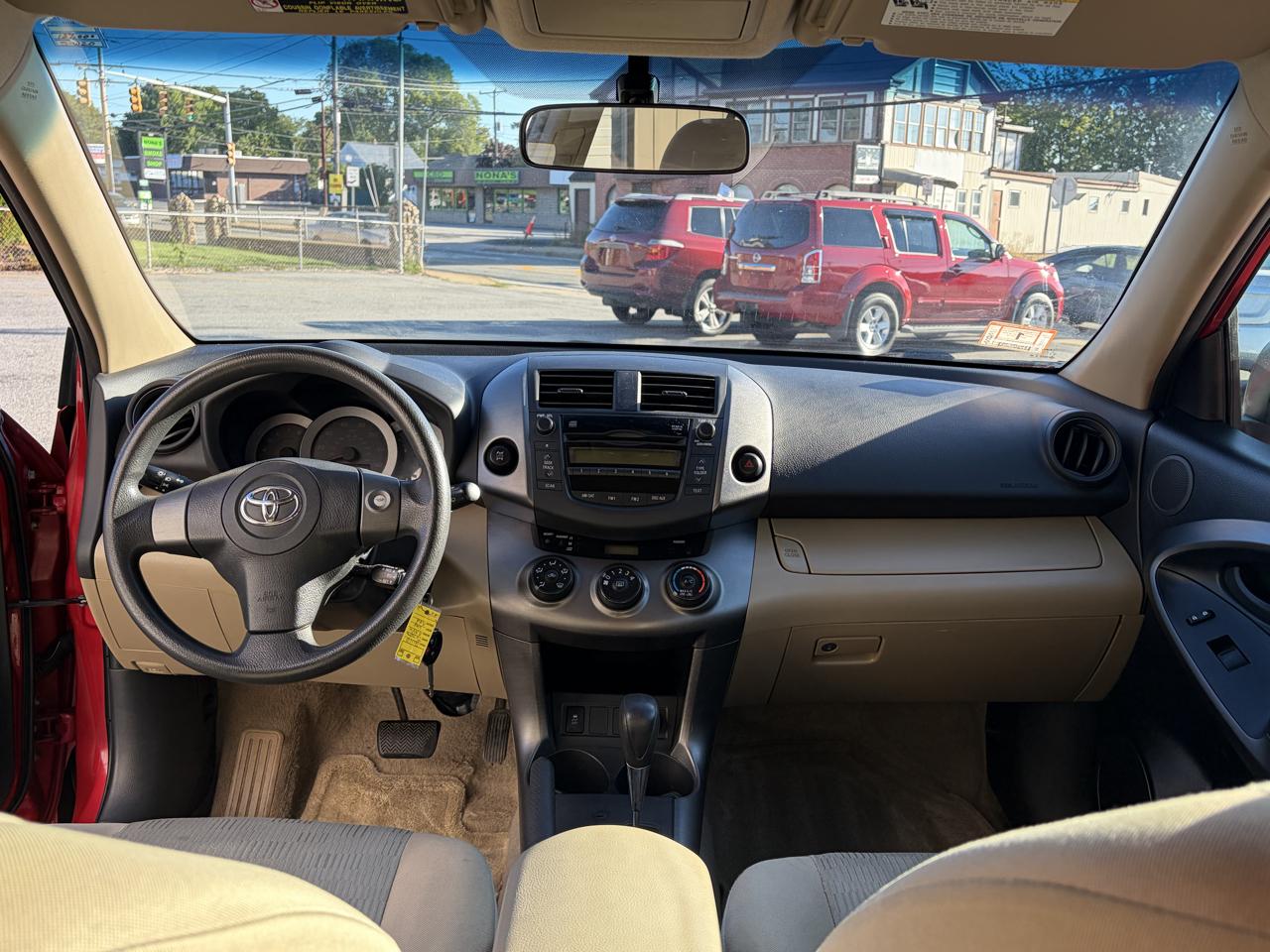 Toyota RAV4 Base I4 4WD 2010