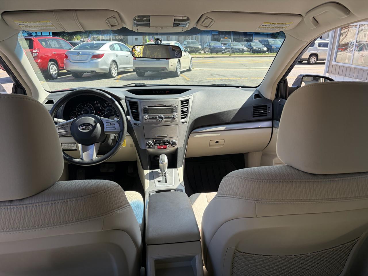 Subaru Outback 2.5i Premium 2010