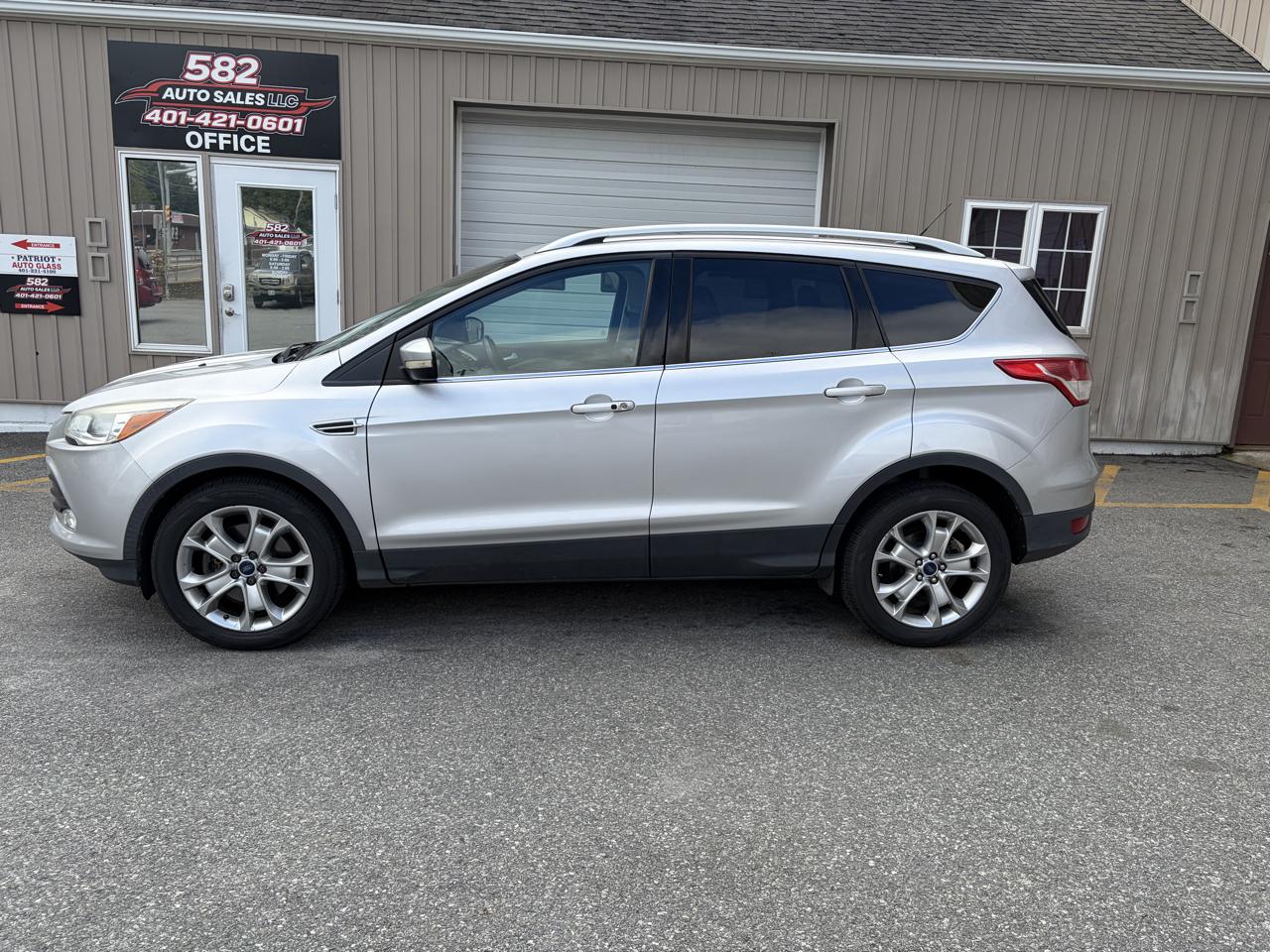 Ford Escape Titanium 4WD 2016