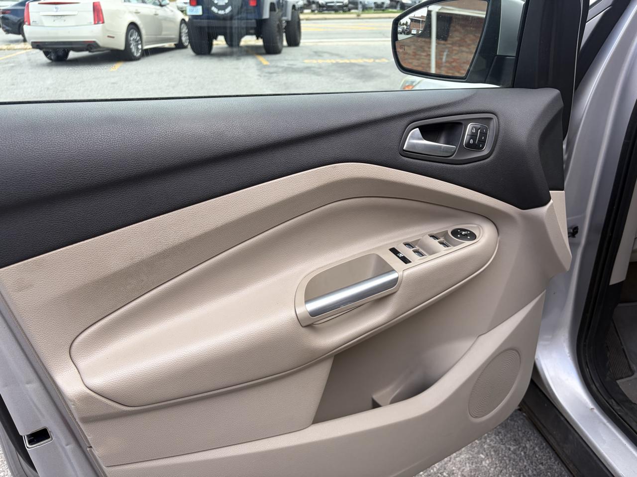 Ford Escape Titanium 4WD 2016