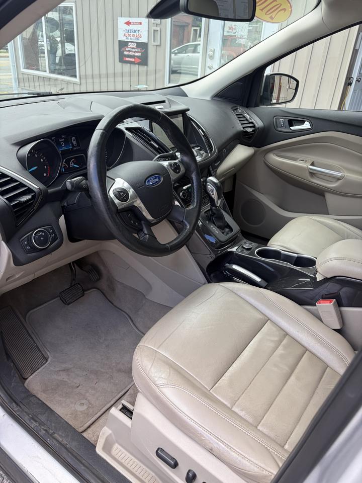 Ford Escape Titanium 4WD 2016