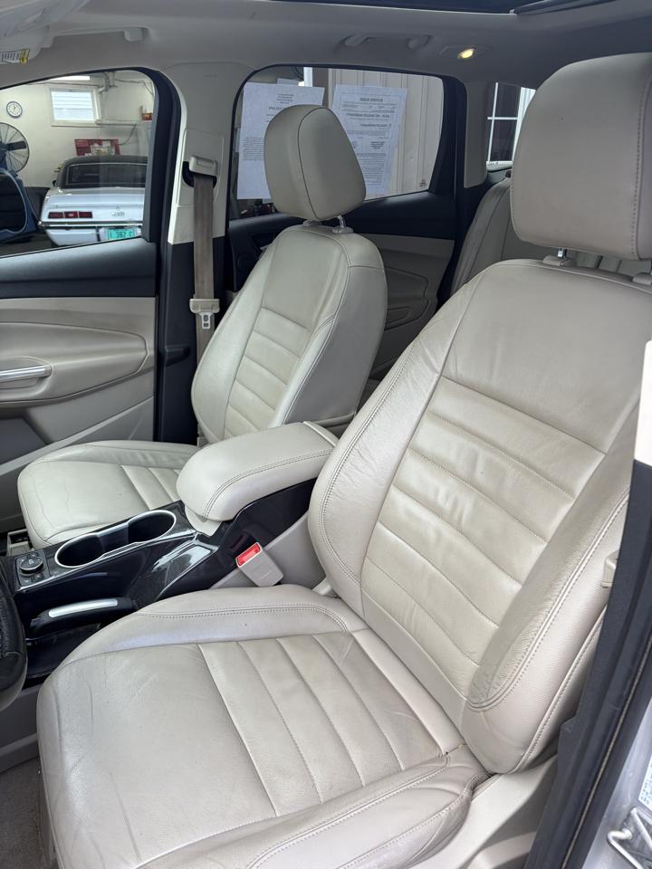 Ford Escape Titanium 4WD 2016