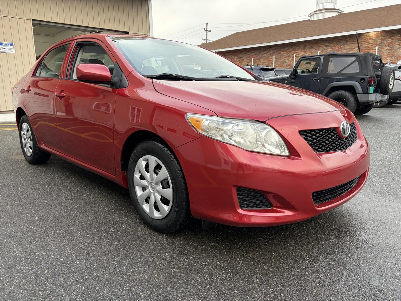 Toyota Corolla LE 4-Speed AT 2010