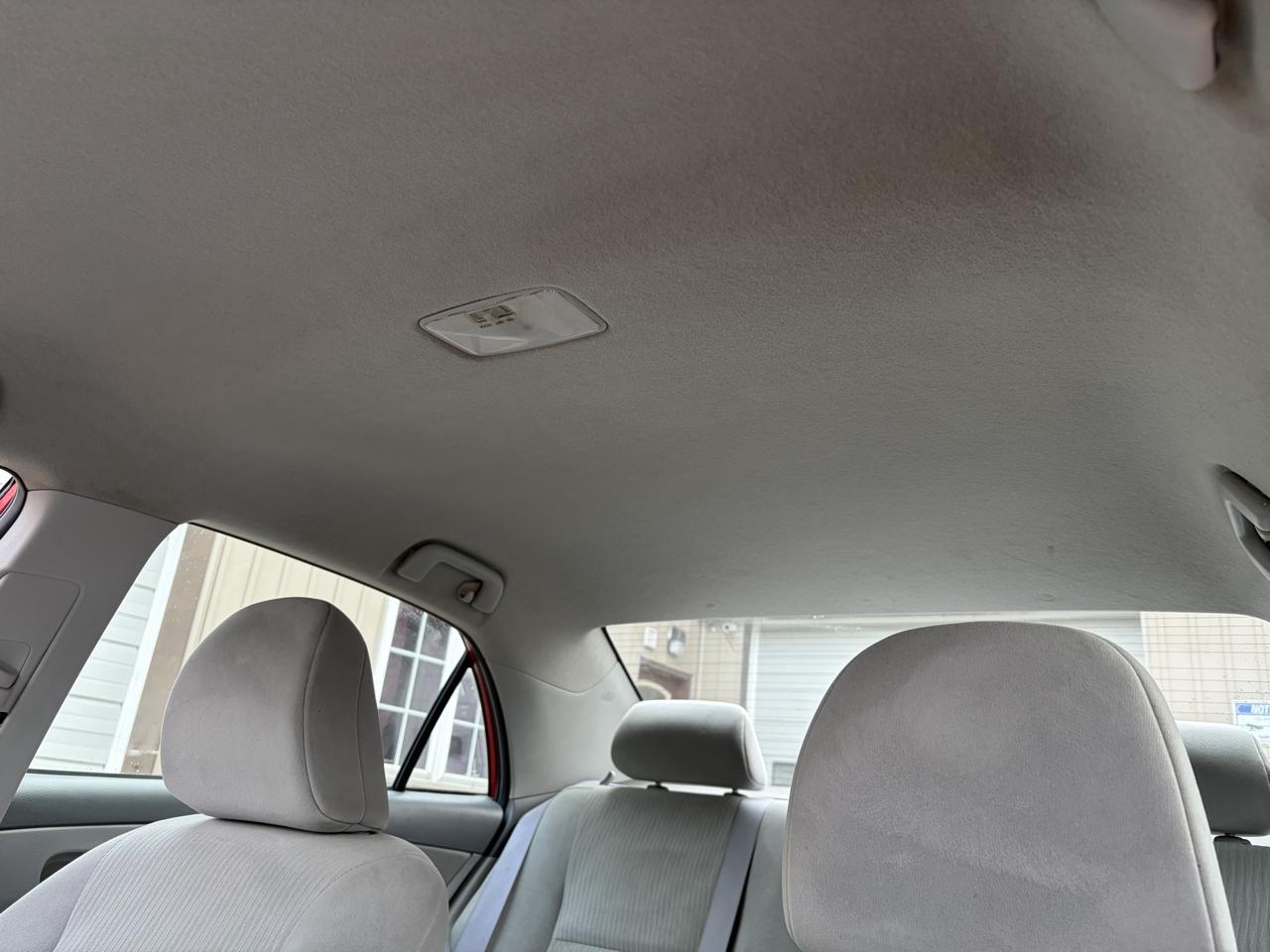 Toyota Corolla LE 4-Speed AT 2010