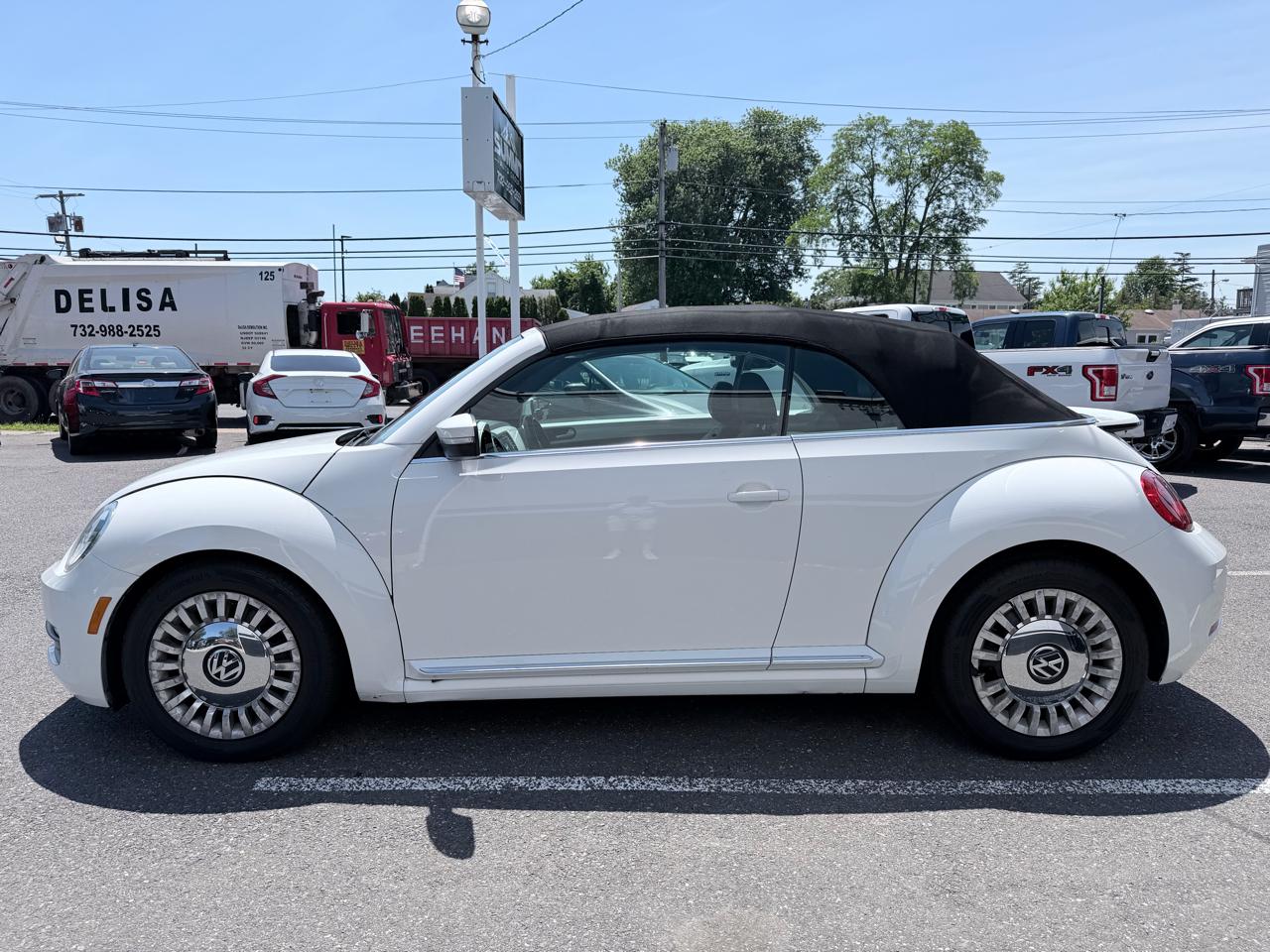 Volkswagen Beetle 1.8T PZEV Convertible 2016