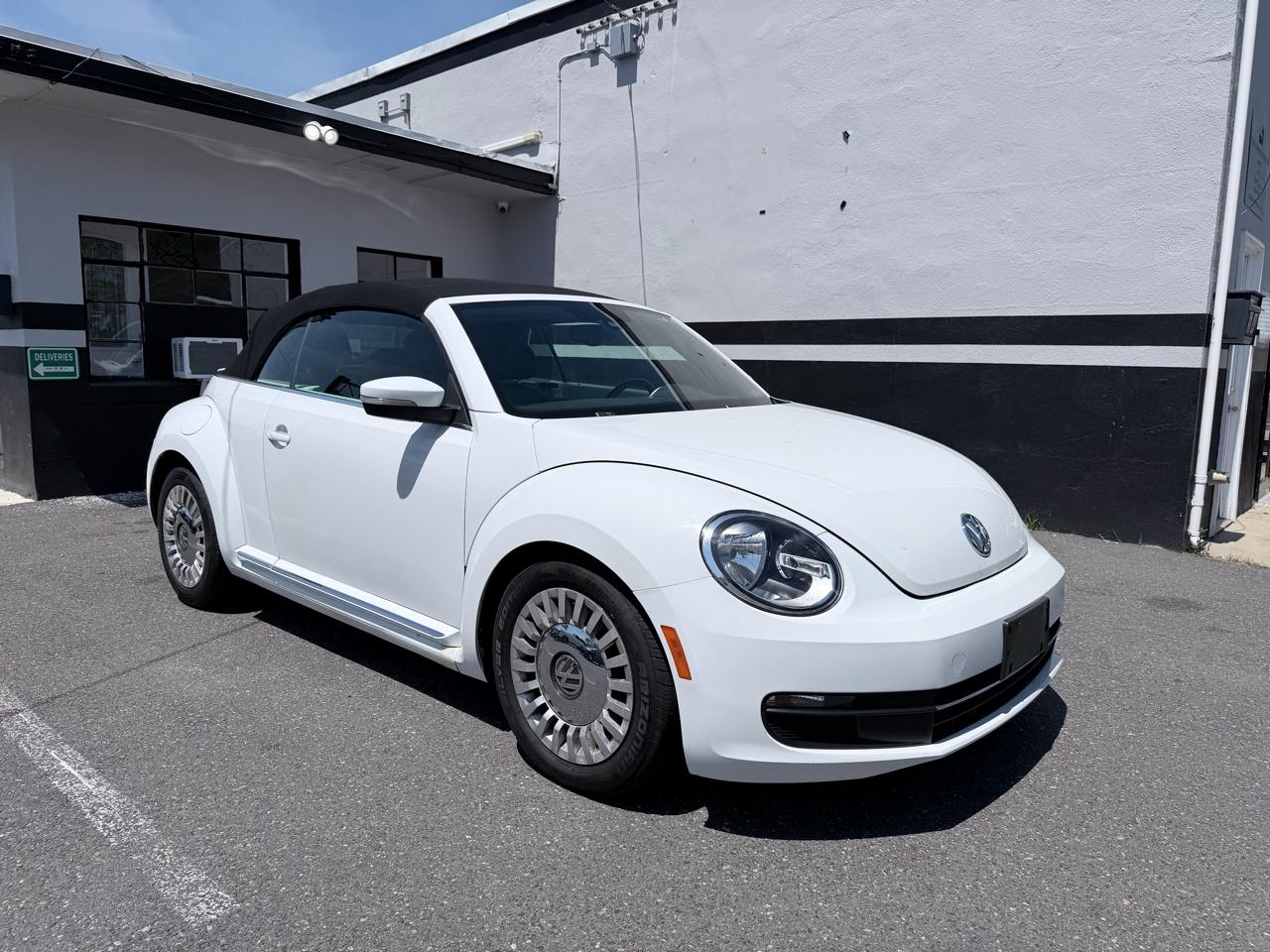Volkswagen Beetle 1.8T PZEV Convertible 2016