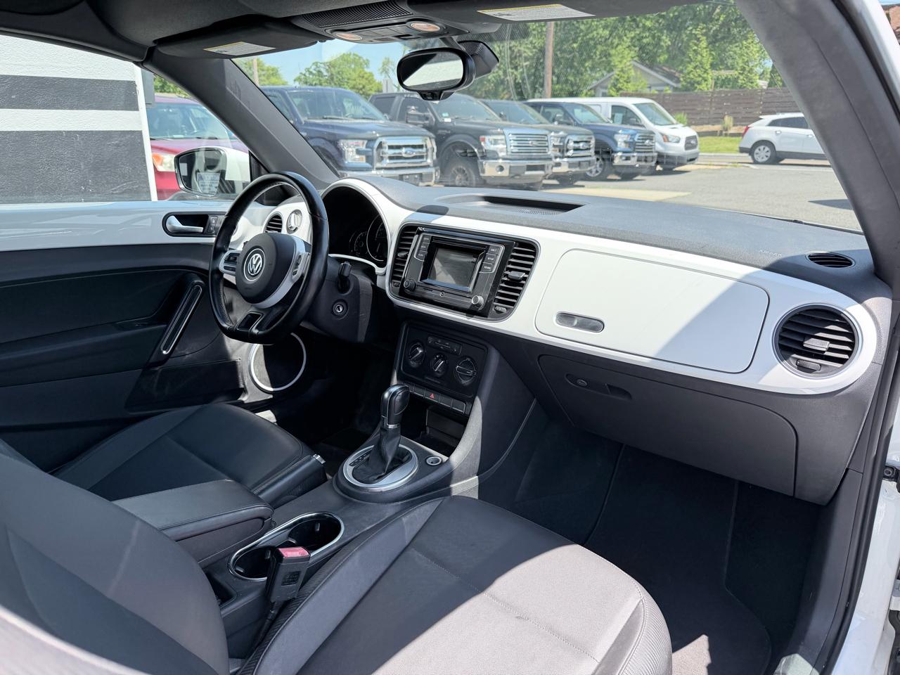 Volkswagen Beetle 1.8T PZEV Convertible 2016
