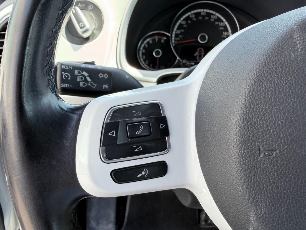 Volkswagen Beetle 1.8T PZEV Convertible 2016