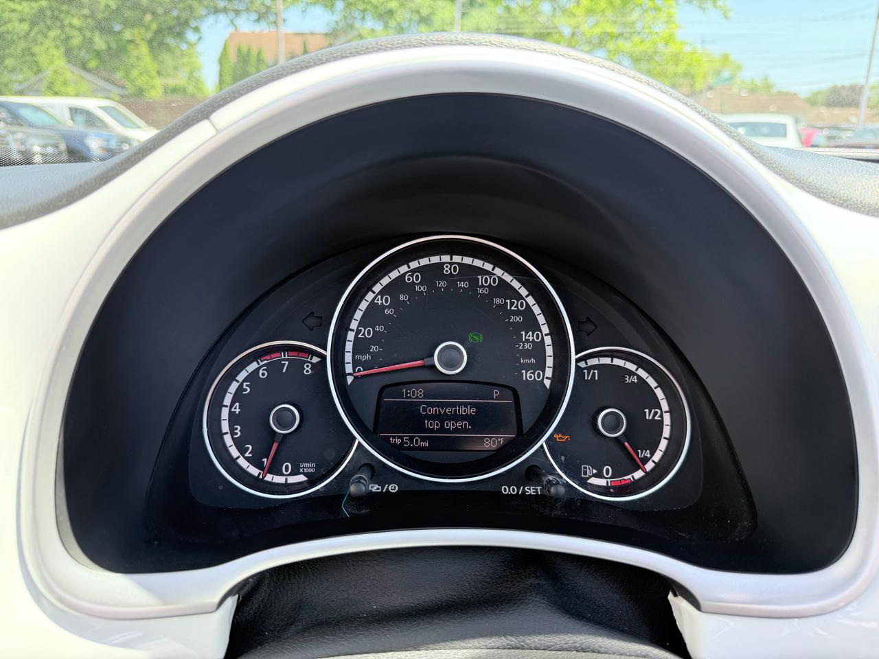 Volkswagen Beetle 1.8T PZEV Convertible 2016