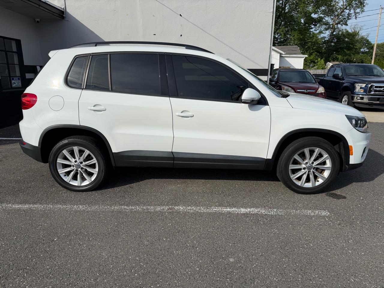 Volkswagen Tiguan S 4Motion 2017