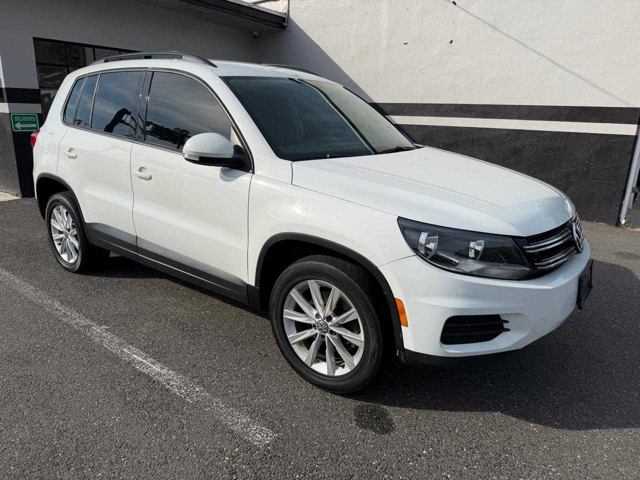 Volkswagen Tiguan S 4Motion 2017