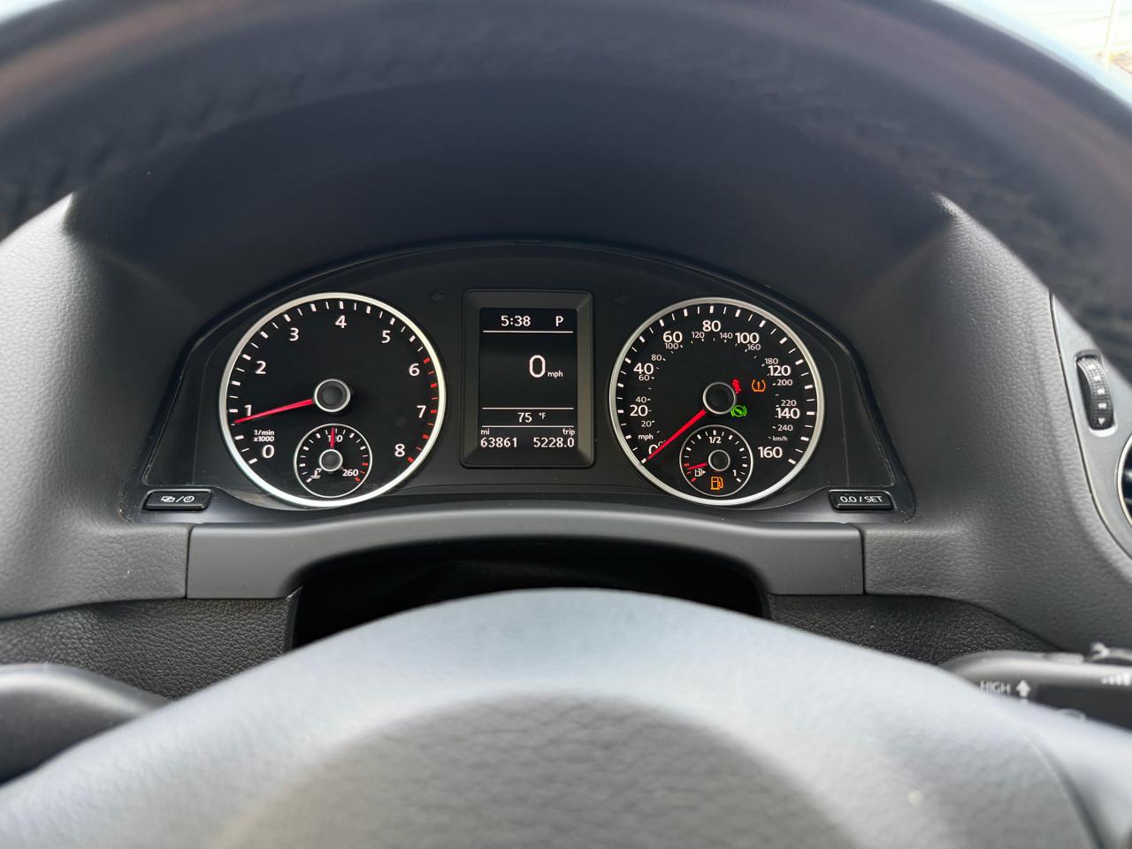 Volkswagen Tiguan S 4Motion 2017