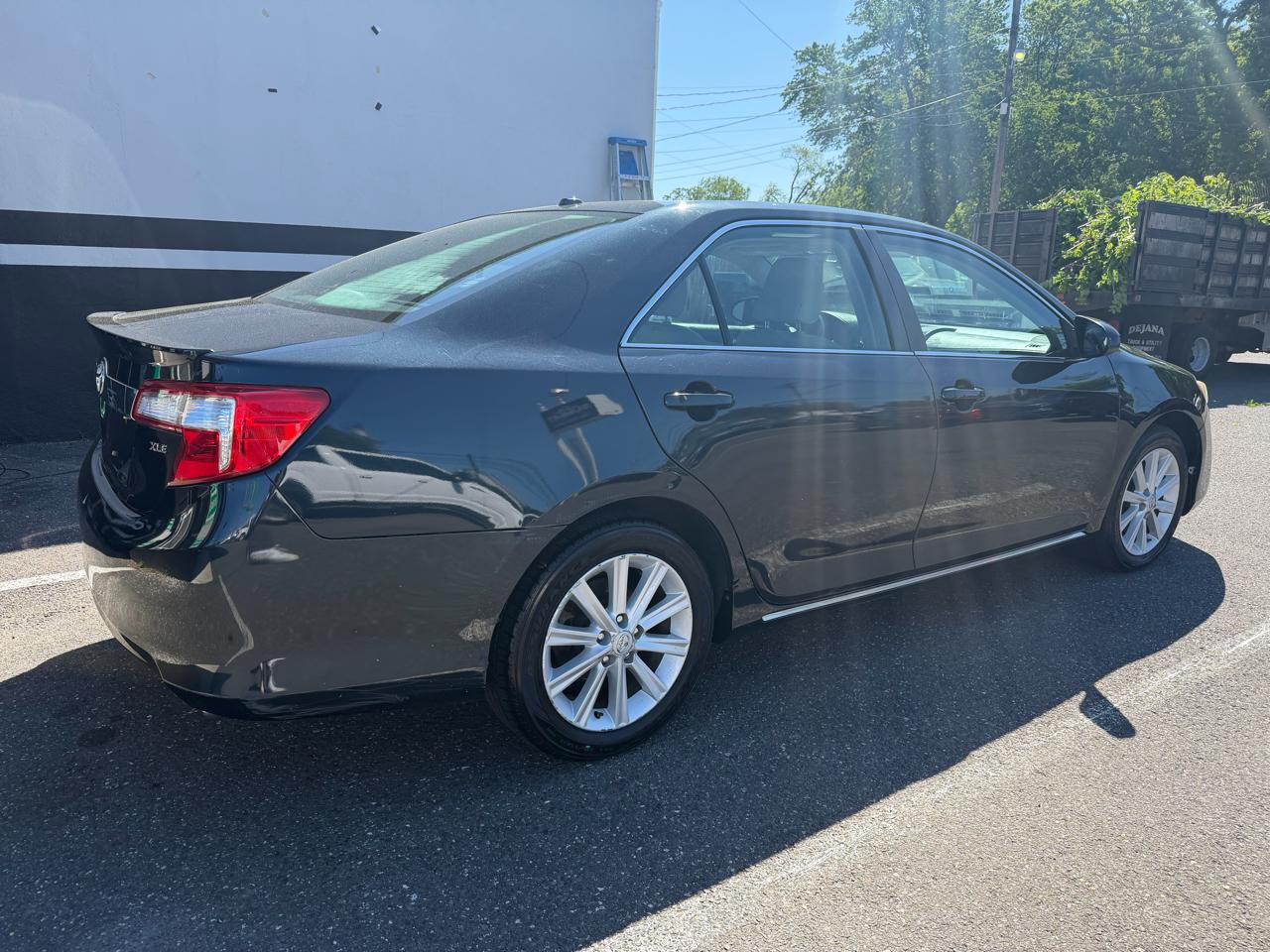 Toyota Camry L 2012
