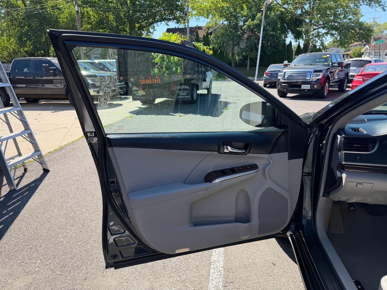 Toyota Camry L 2012