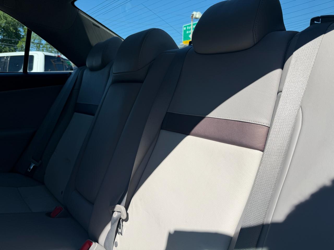 Toyota Camry L 2012