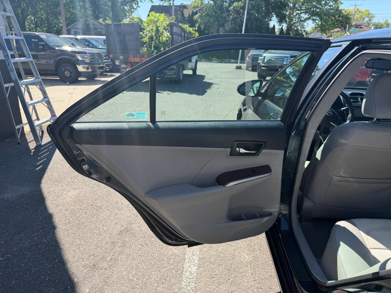 Toyota Camry L 2012