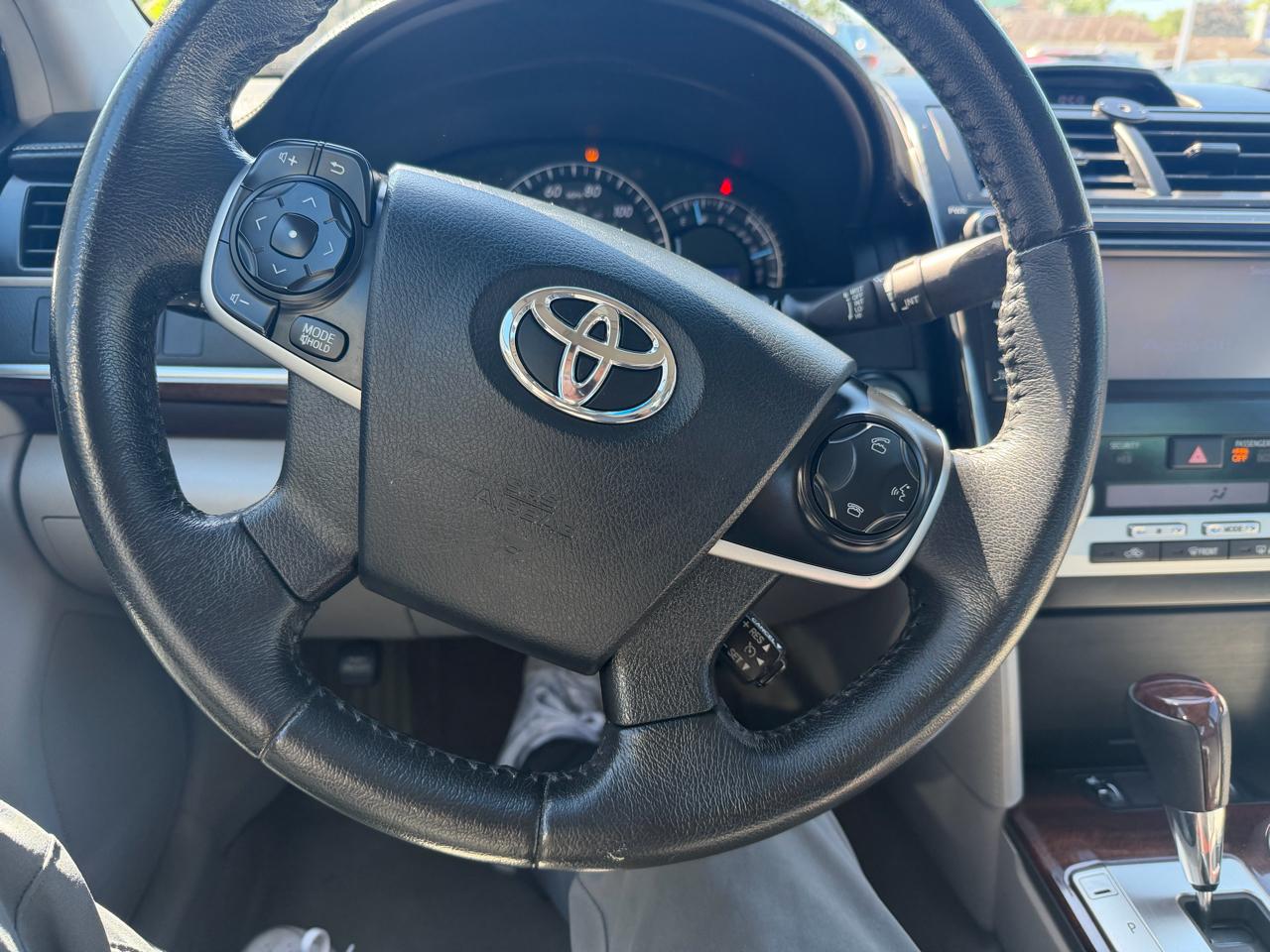 Toyota Camry L 2012