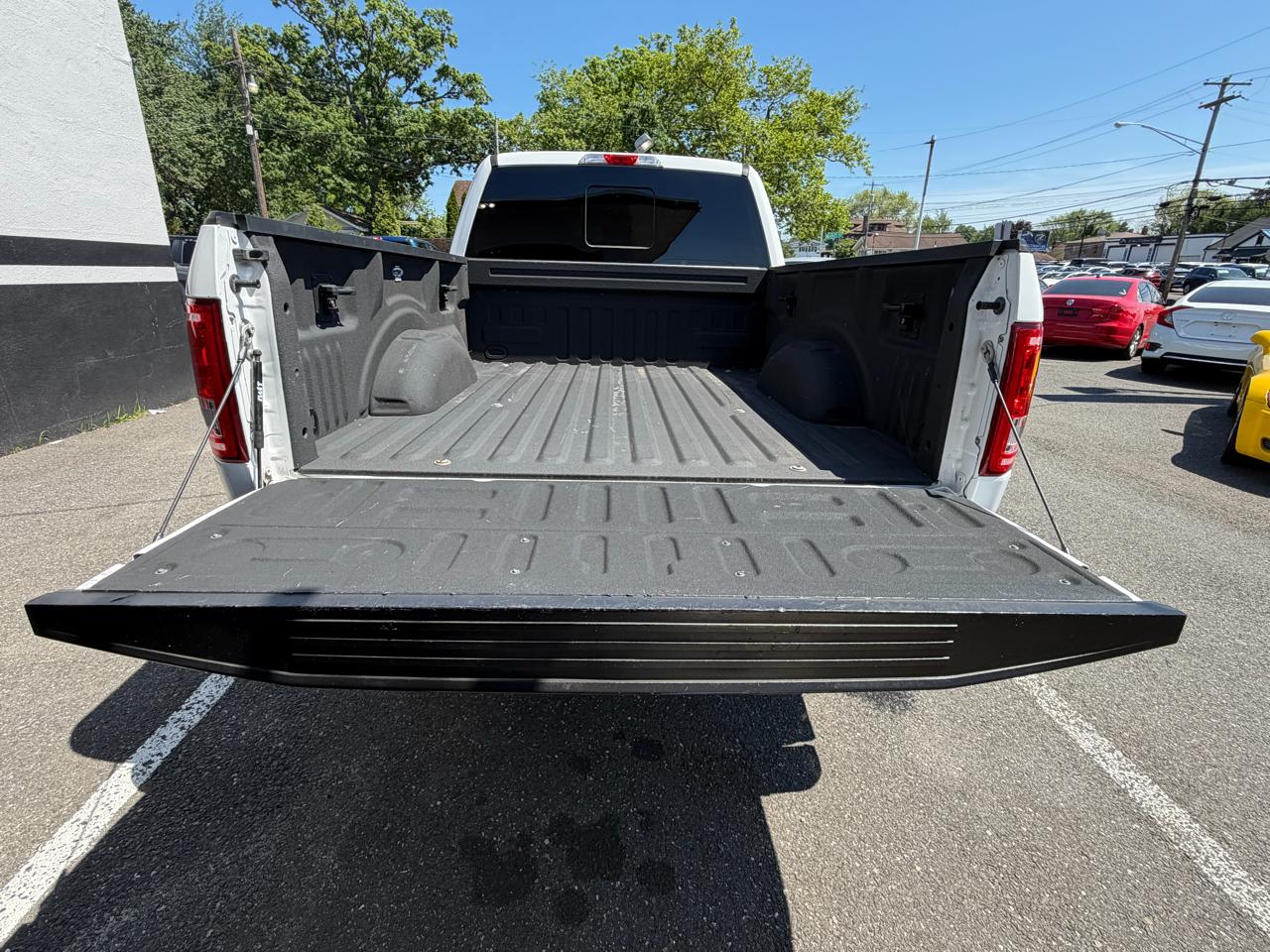 Ford F-150 Lariat SuperCrew 6.5-ft. Bed 4WD 2017