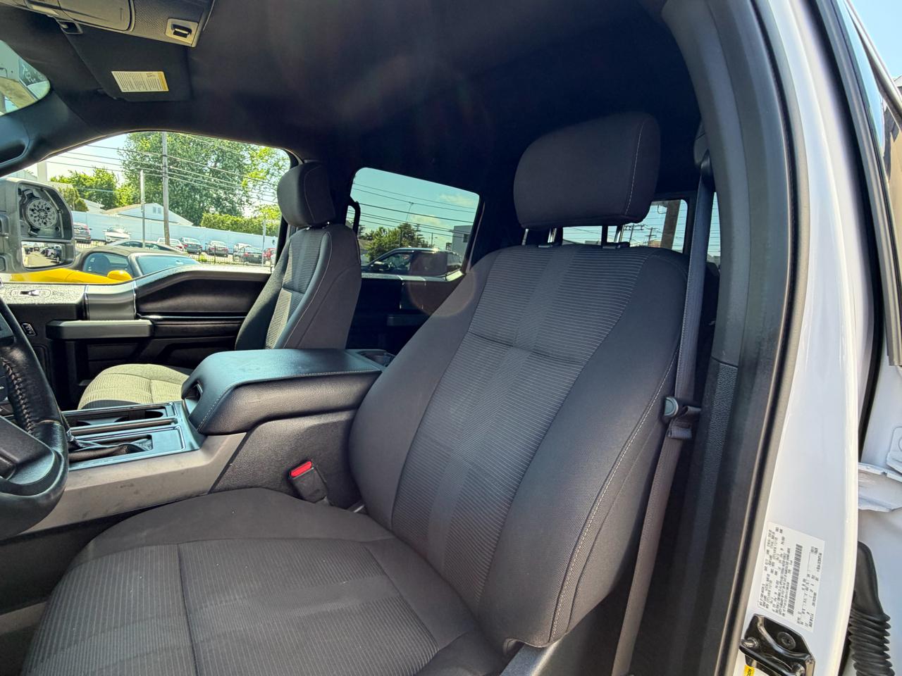Ford F-150 Lariat SuperCrew 6.5-ft. Bed 4WD 2017