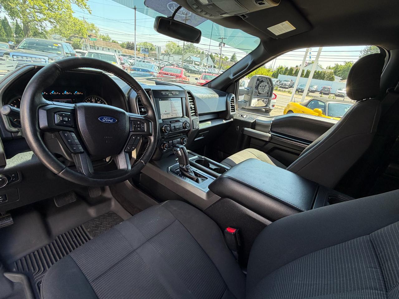 Ford F-150 Lariat SuperCrew 6.5-ft. Bed 4WD 2017