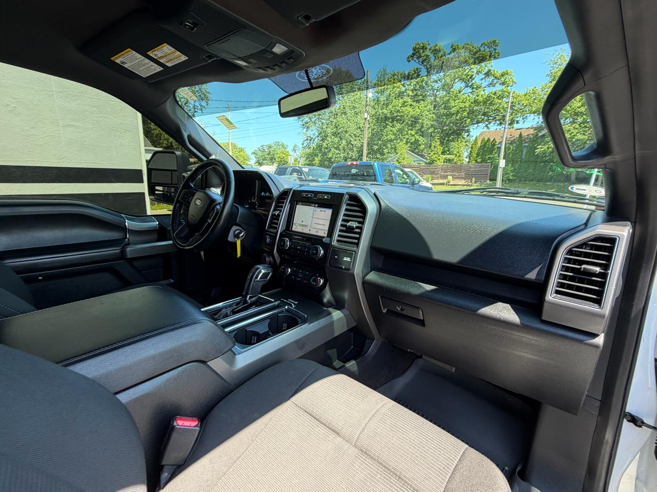 Ford F-150 Lariat SuperCrew 6.5-ft. Bed 4WD 2017