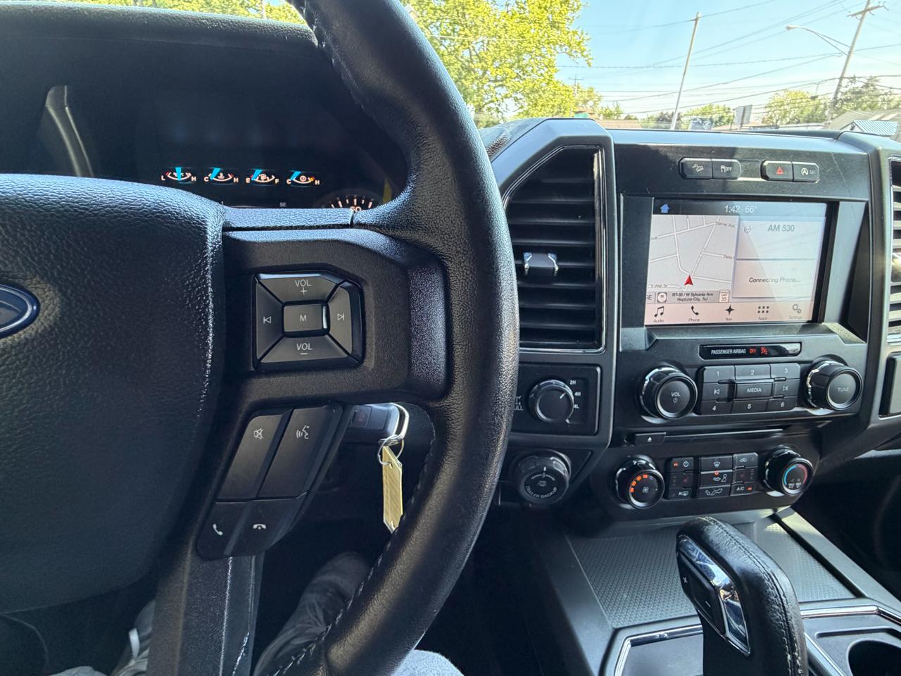 Ford F-150 Lariat SuperCrew 6.5-ft. Bed 4WD 2017