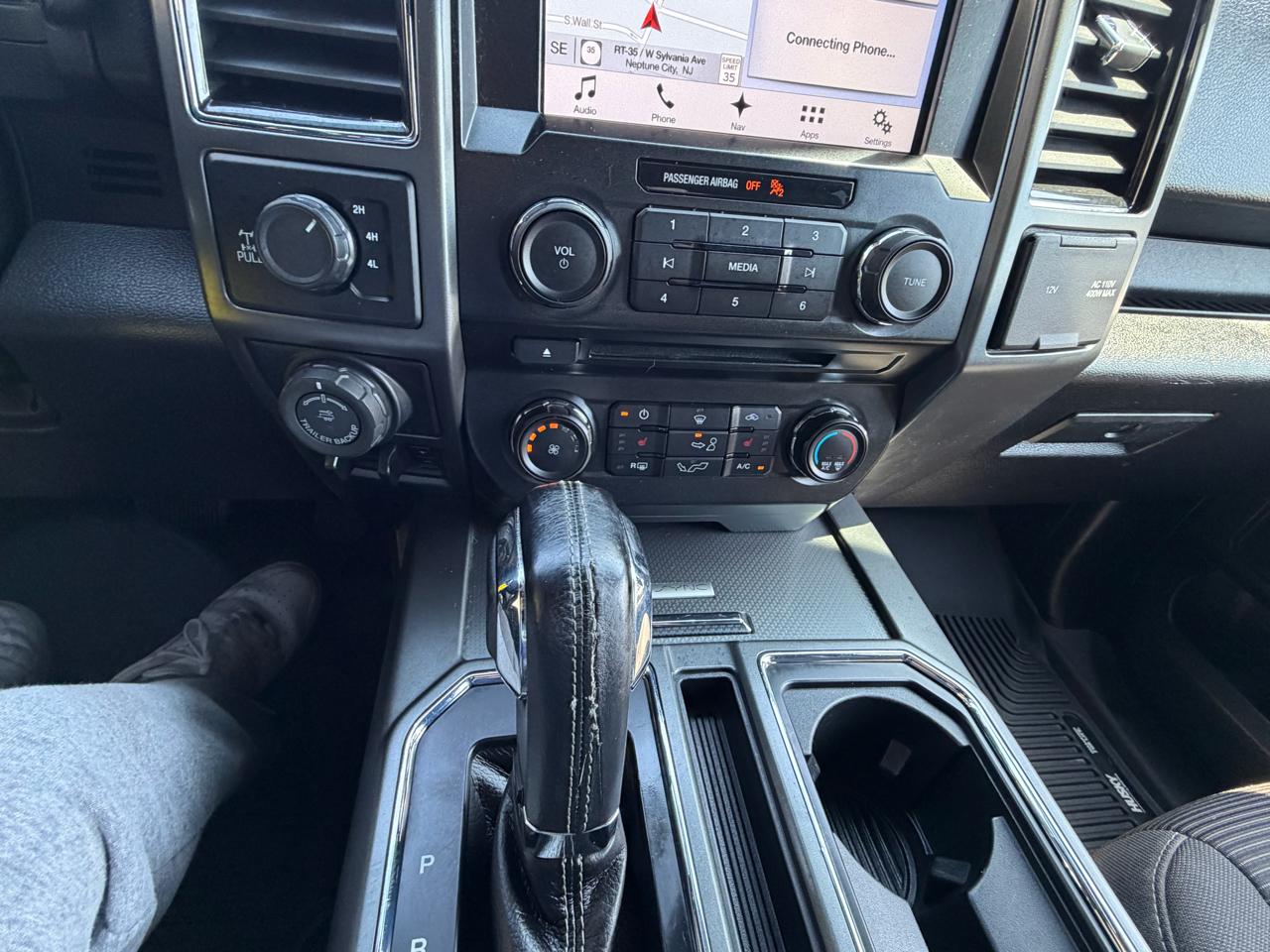 Ford F-150 Lariat SuperCrew 6.5-ft. Bed 4WD 2017