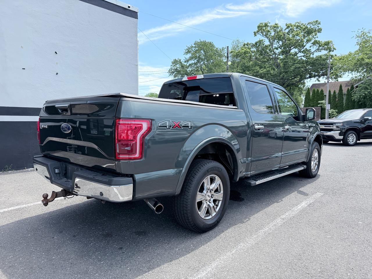 Ford F-150 XL SuperCrew 5.5-ft. Bed 4WD 2015