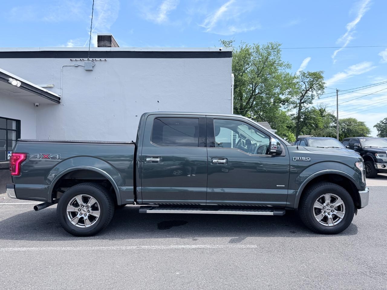 Ford F-150 XL SuperCrew 5.5-ft. Bed 4WD 2015