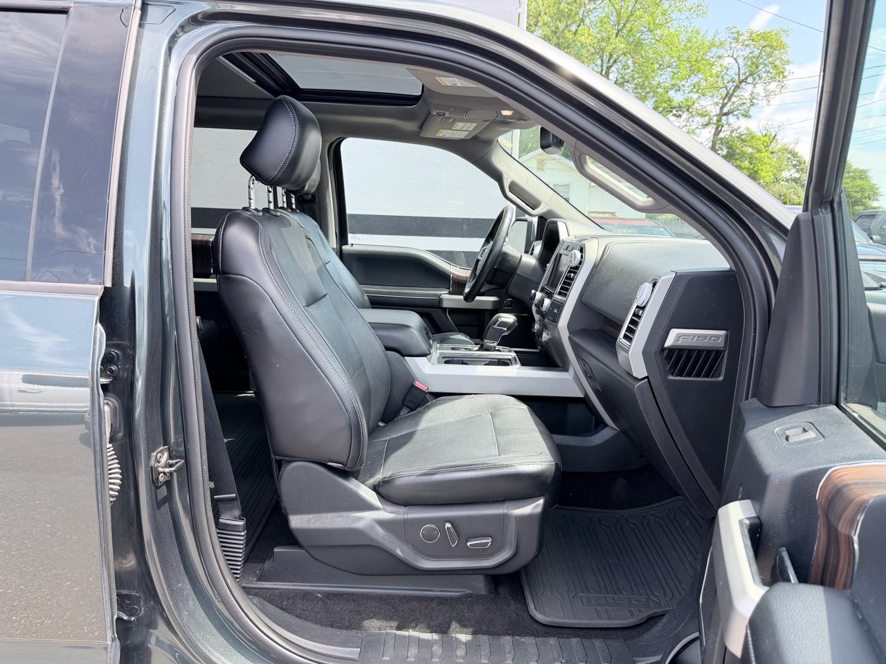 Ford F-150 XL SuperCrew 5.5-ft. Bed 4WD 2015