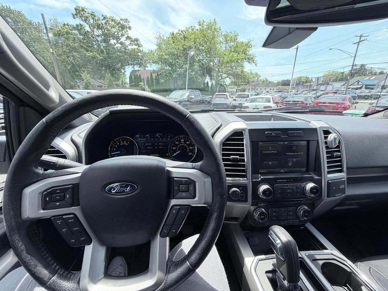 Ford F-150 XL SuperCrew 5.5-ft. Bed 4WD 2015