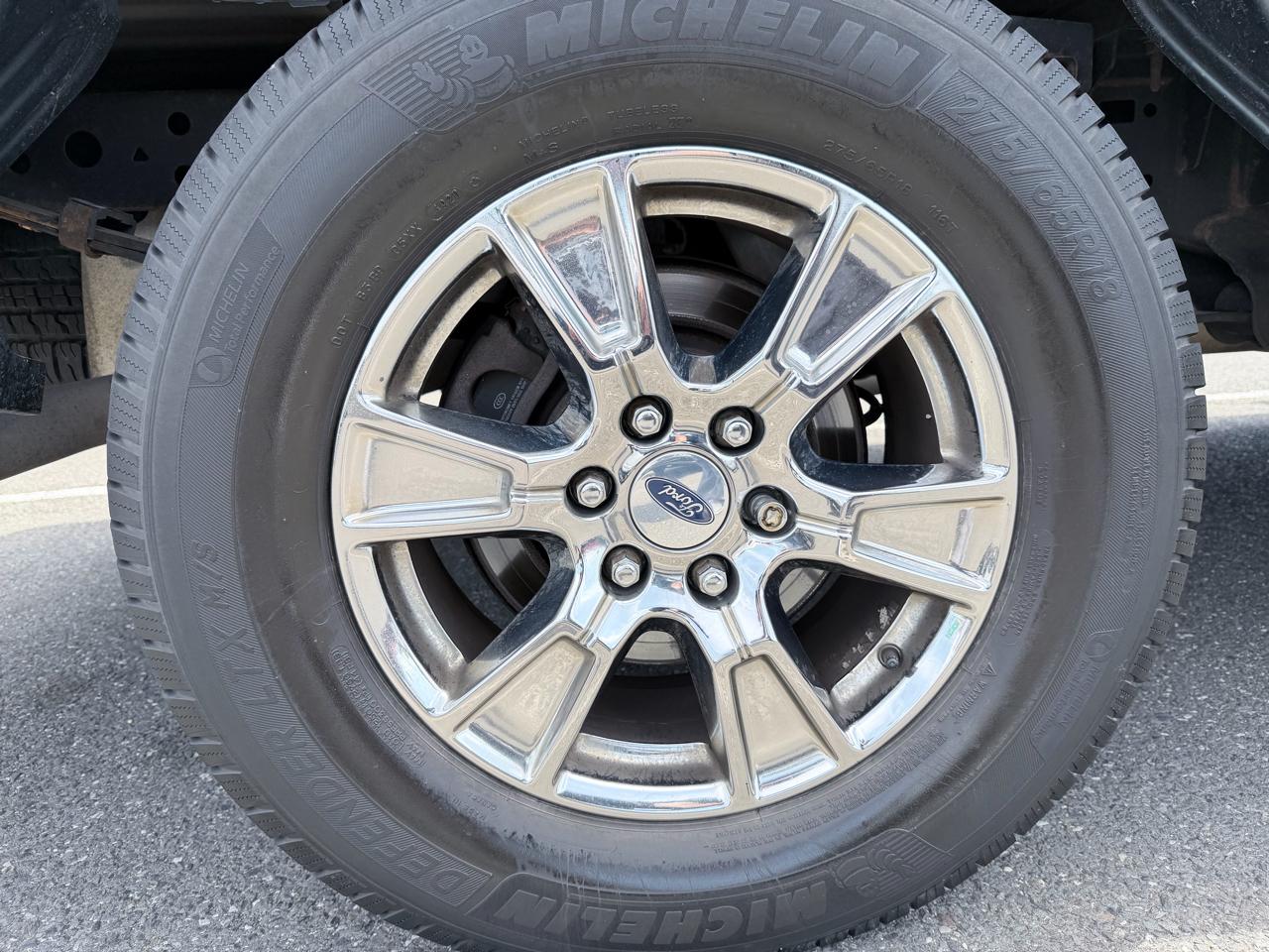 Ford F-150 XL SuperCrew 5.5-ft. Bed 4WD 2015