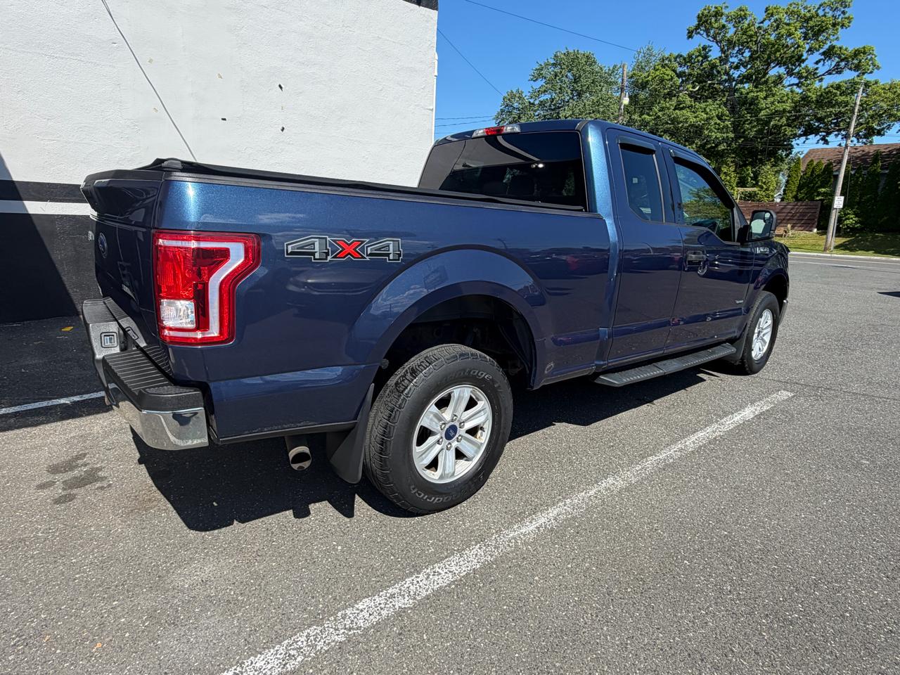 Ford F-150 Lariat SuperCab 6.5-ft. Bed 4WD 2015