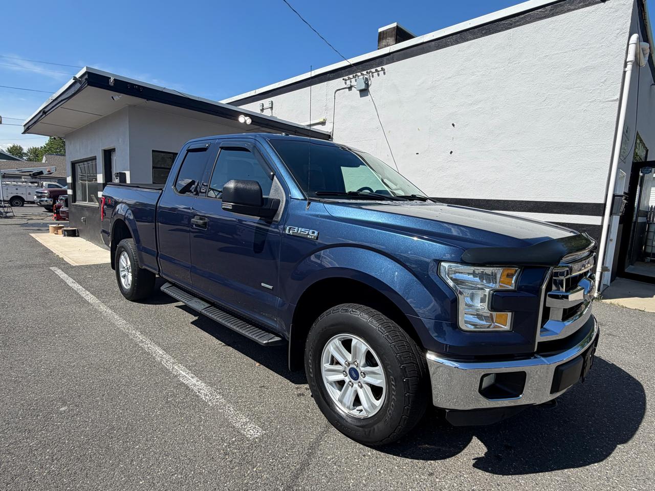 Ford F-150 Lariat SuperCab 6.5-ft. Bed 4WD 2015