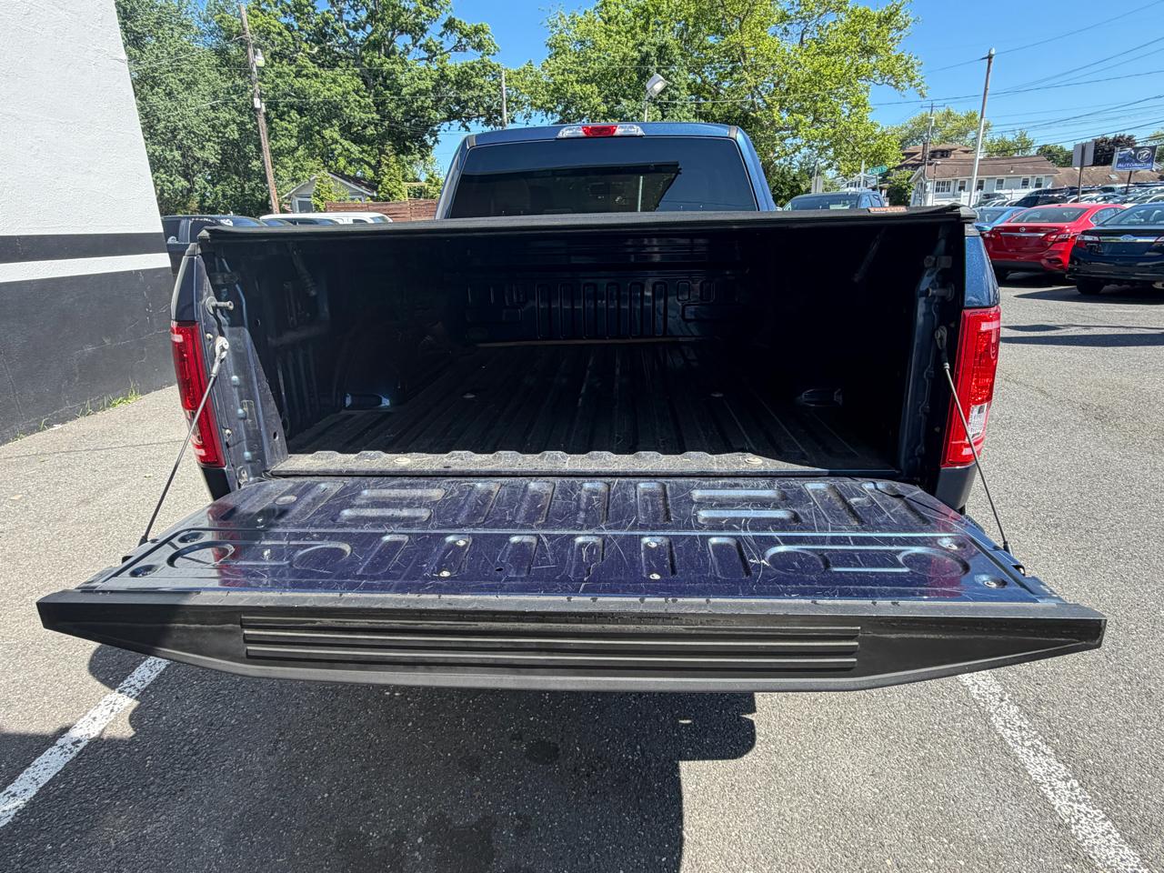 Ford F-150 Lariat SuperCab 6.5-ft. Bed 4WD 2015