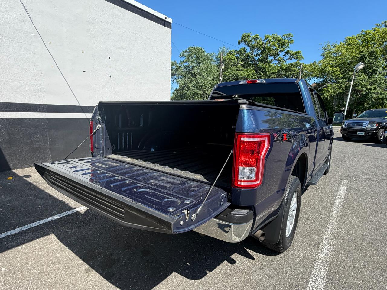 Ford F-150 Lariat SuperCab 6.5-ft. Bed 4WD 2015