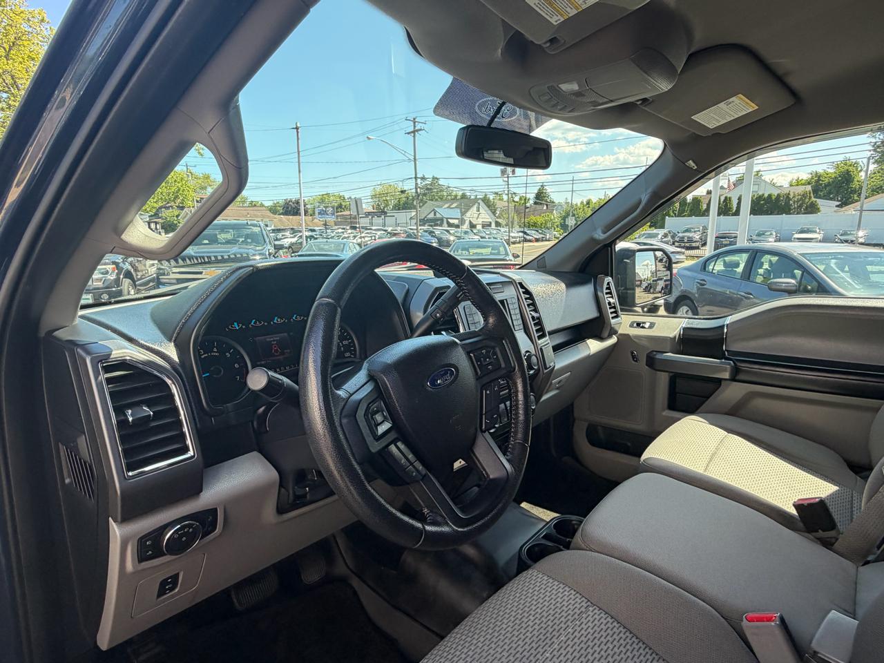 Ford F-150 Lariat SuperCab 6.5-ft. Bed 4WD 2015