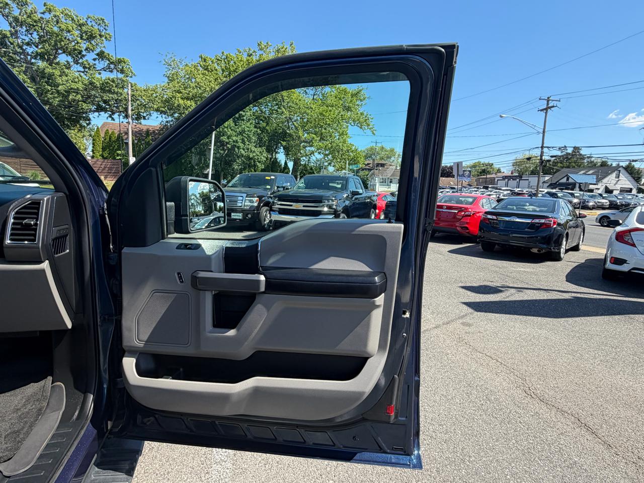 Ford F-150 Lariat SuperCab 6.5-ft. Bed 4WD 2015