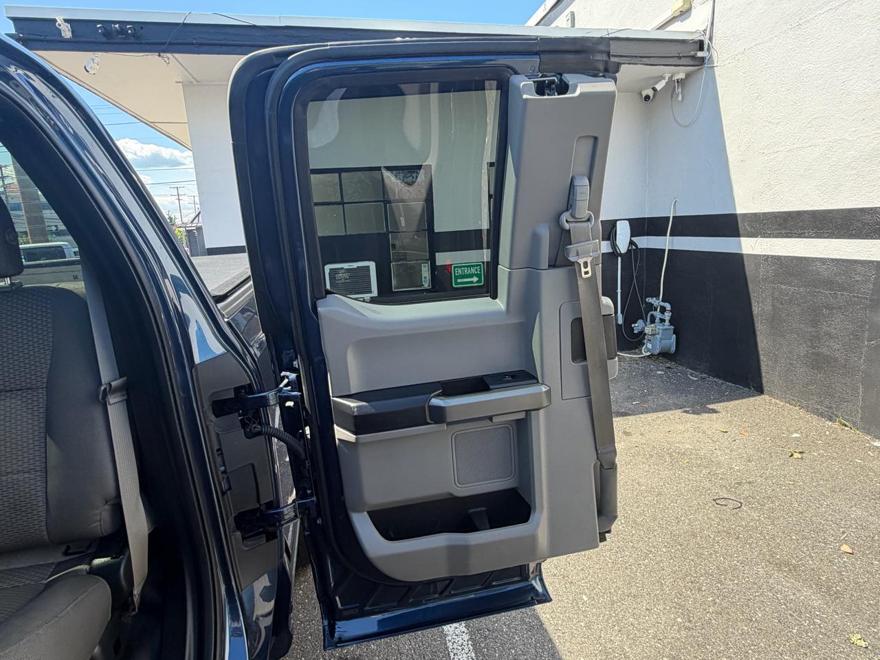 Ford F-150 Lariat SuperCab 6.5-ft. Bed 4WD 2015