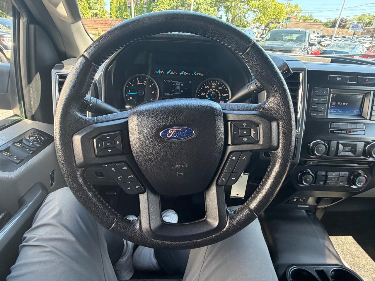 Ford F-150 Lariat SuperCab 6.5-ft. Bed 4WD 2015