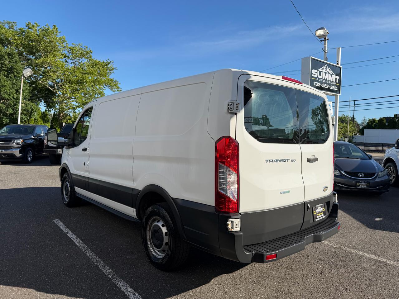 Ford Transit 150 Van Low Roof w/Sliding Pass. 130-in. WB 2015