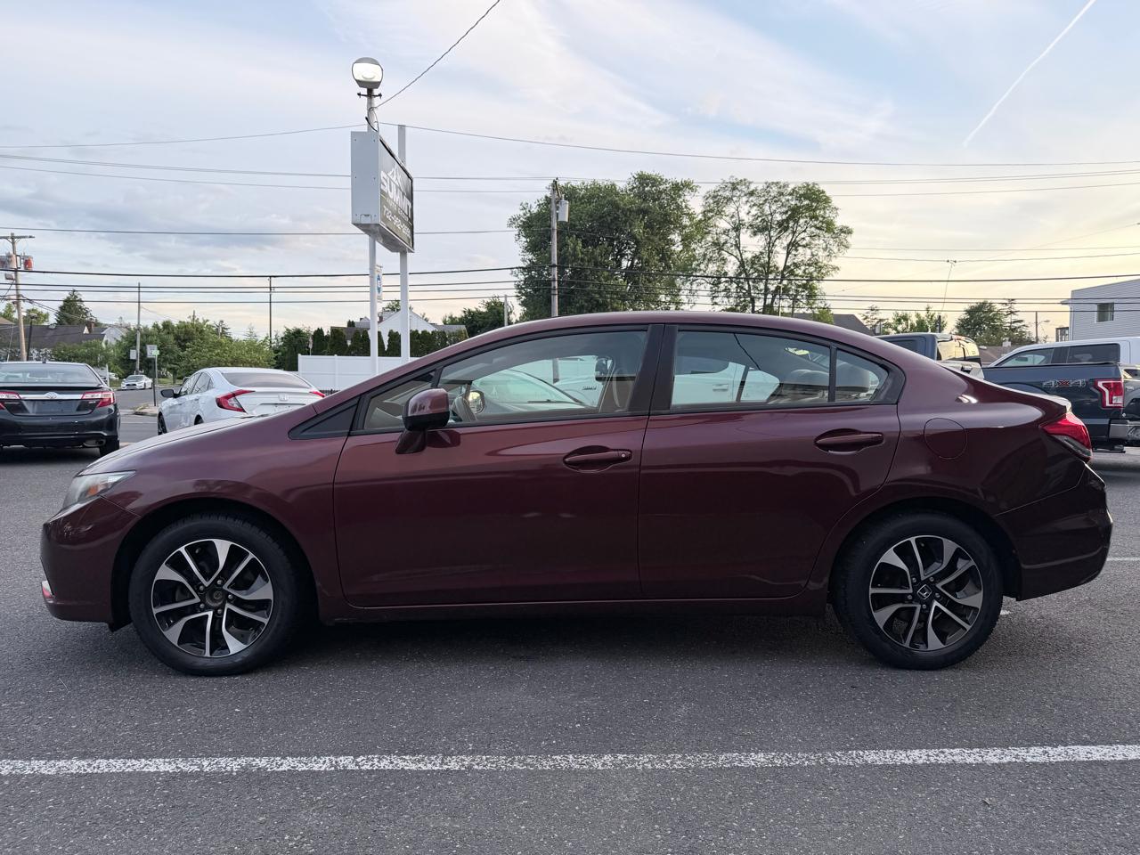 Honda Civic EX Sedan 5-Speed AT 2013