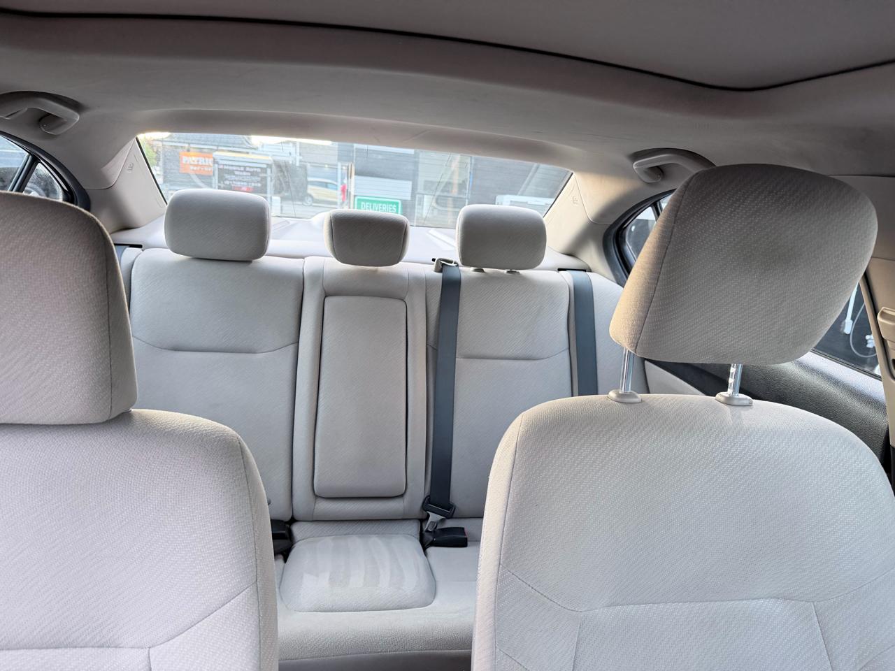 Honda Civic EX Sedan 5-Speed AT 2013