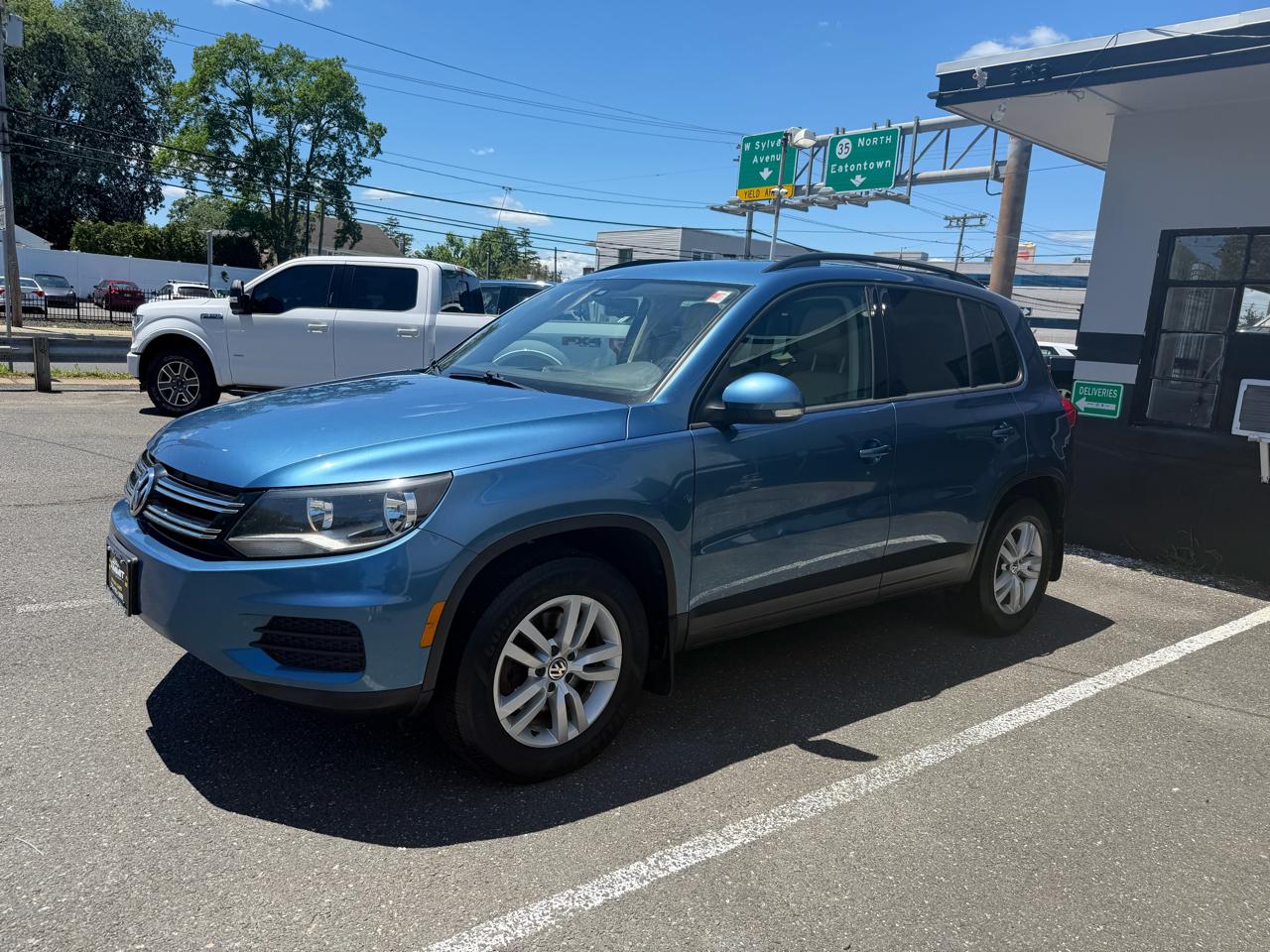 Volkswagen Tiguan S 4Motion 2017