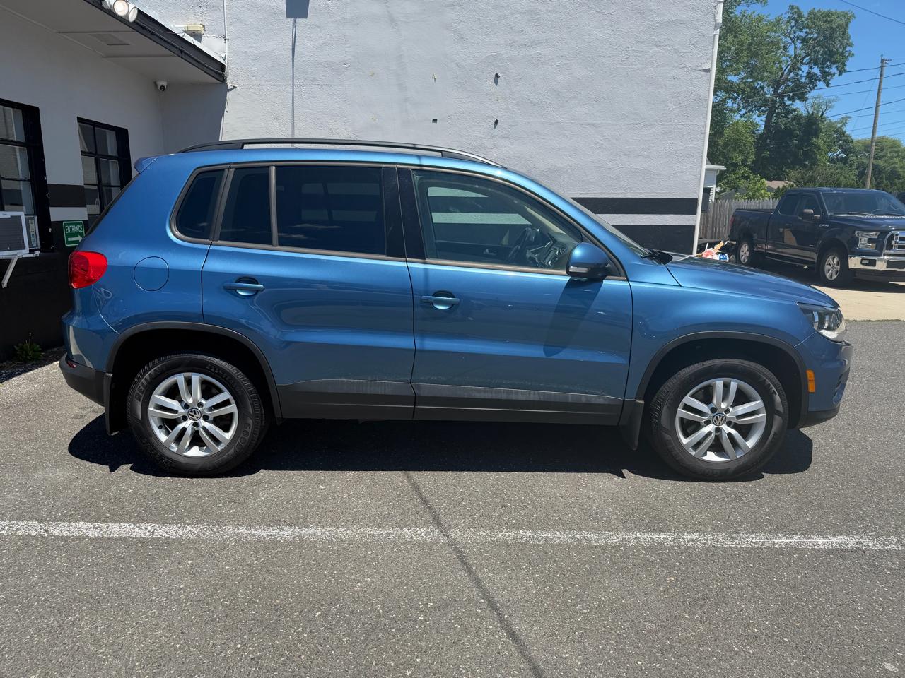 Volkswagen Tiguan S 4Motion 2017