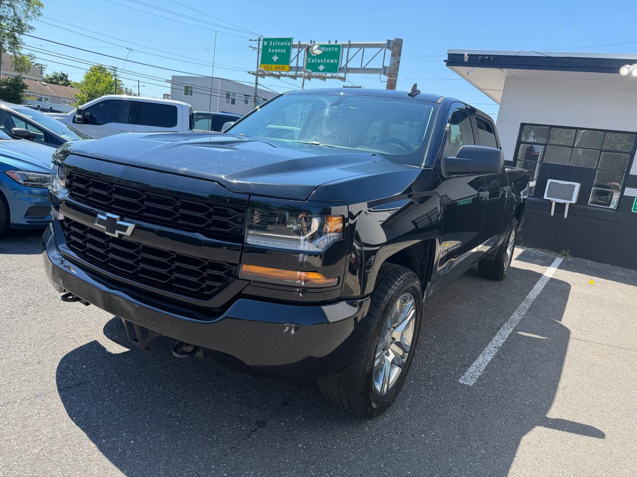 2018 Chevrolet Silverado 1500 Custom Crew Cab 4WD