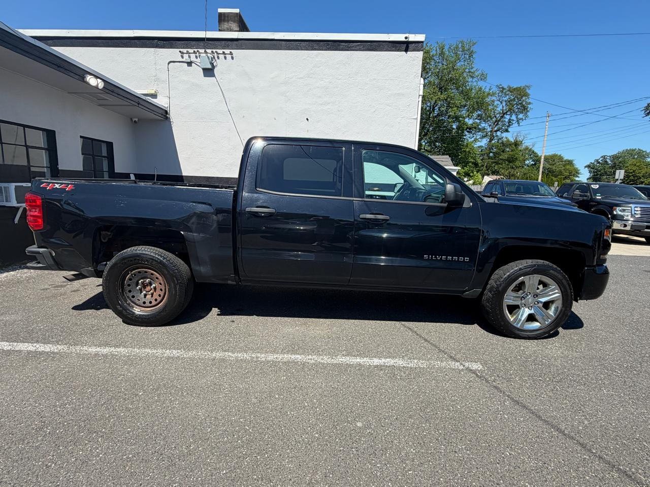 Chevrolet Silverado 1500 Custom Crew Cab 4WD 2018