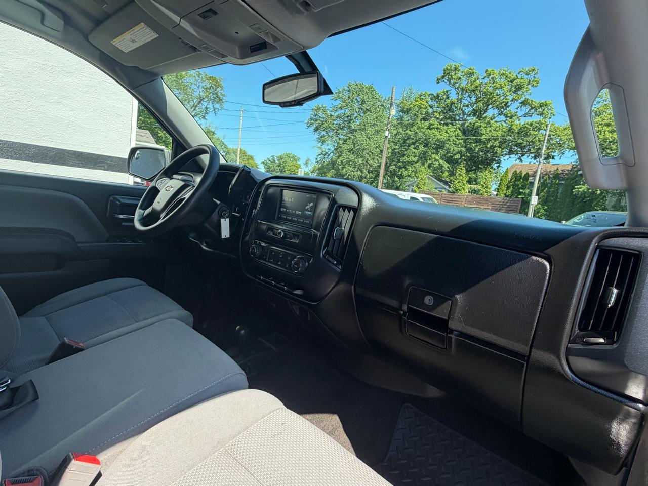 Chevrolet Silverado 1500 Custom Crew Cab 4WD 2018