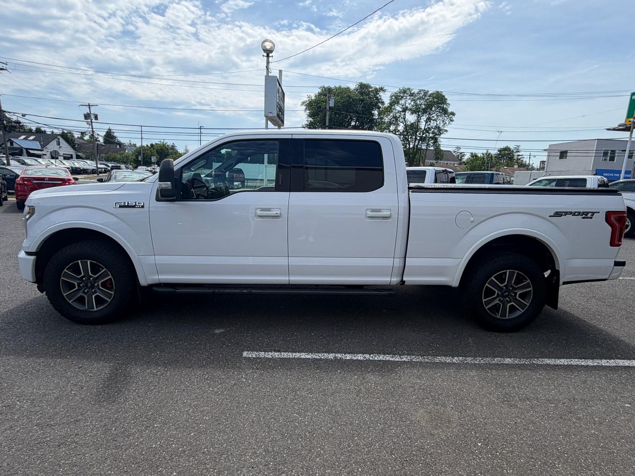 Ford F-150 Lariat SuperCrew 5.5-ft. Bed 4WD 2016