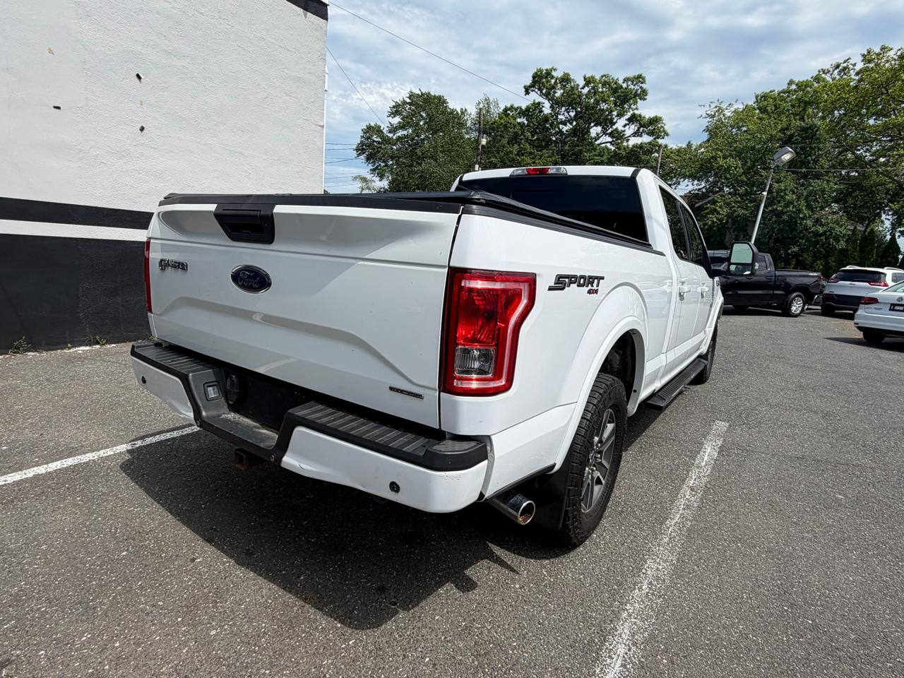 Ford F-150 Lariat SuperCrew 5.5-ft. Bed 4WD 2016